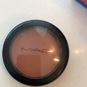 MAC Cosmetics Makeup - Eternal sun MAC blush MAC Cosmetics Makeup - Eternal sun MAC blush